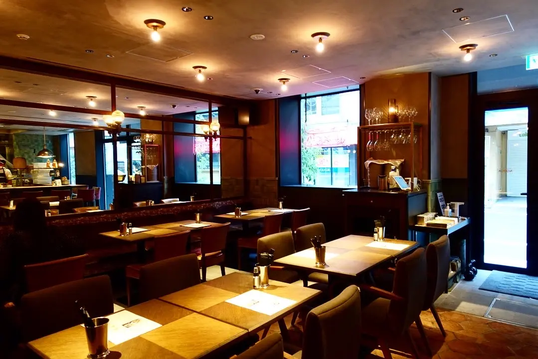 今年9月にOPENした「NOHGA HOTEL秋葉原」に宿泊してきたら1Fのレストランの釜で焼く本格ピザが美味しすぎた!?置いてあるテーブルサッカーゲームで白熱!スタイリッシュでお洒落なホテルなので女子旅におすすめ◎_5