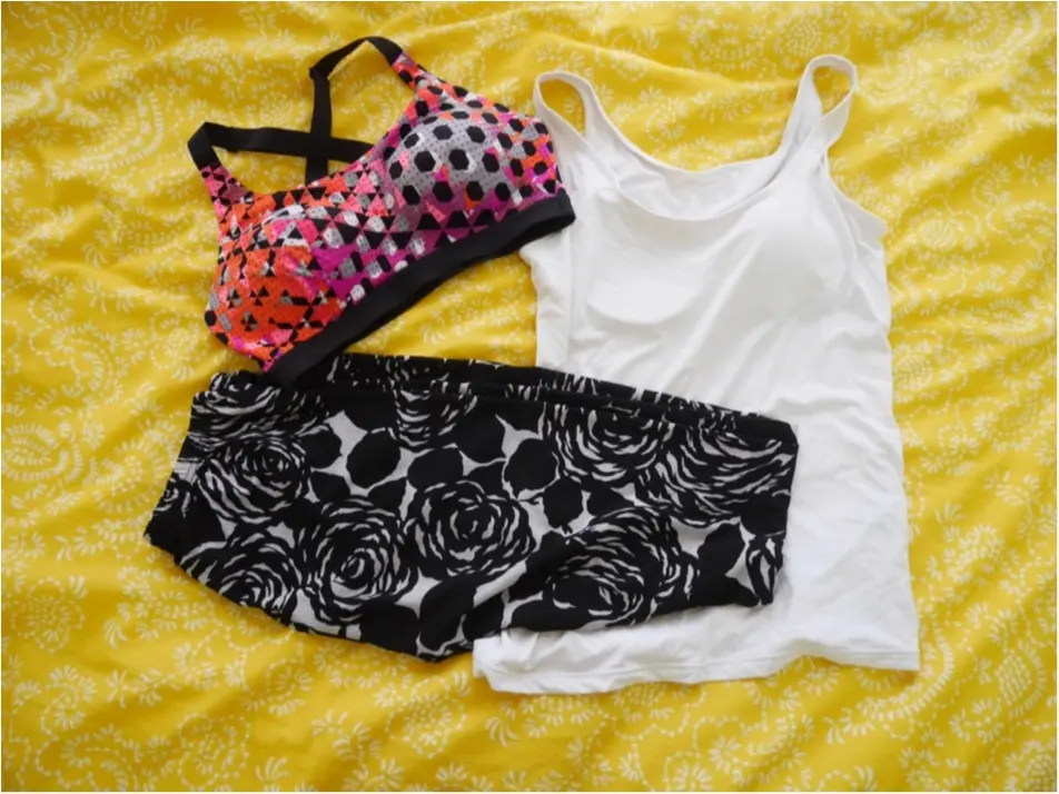 【ヨガ活】≪Victoria's secrets ≫と≪UNIQLO≫でプチプラのヨガウェア!_1