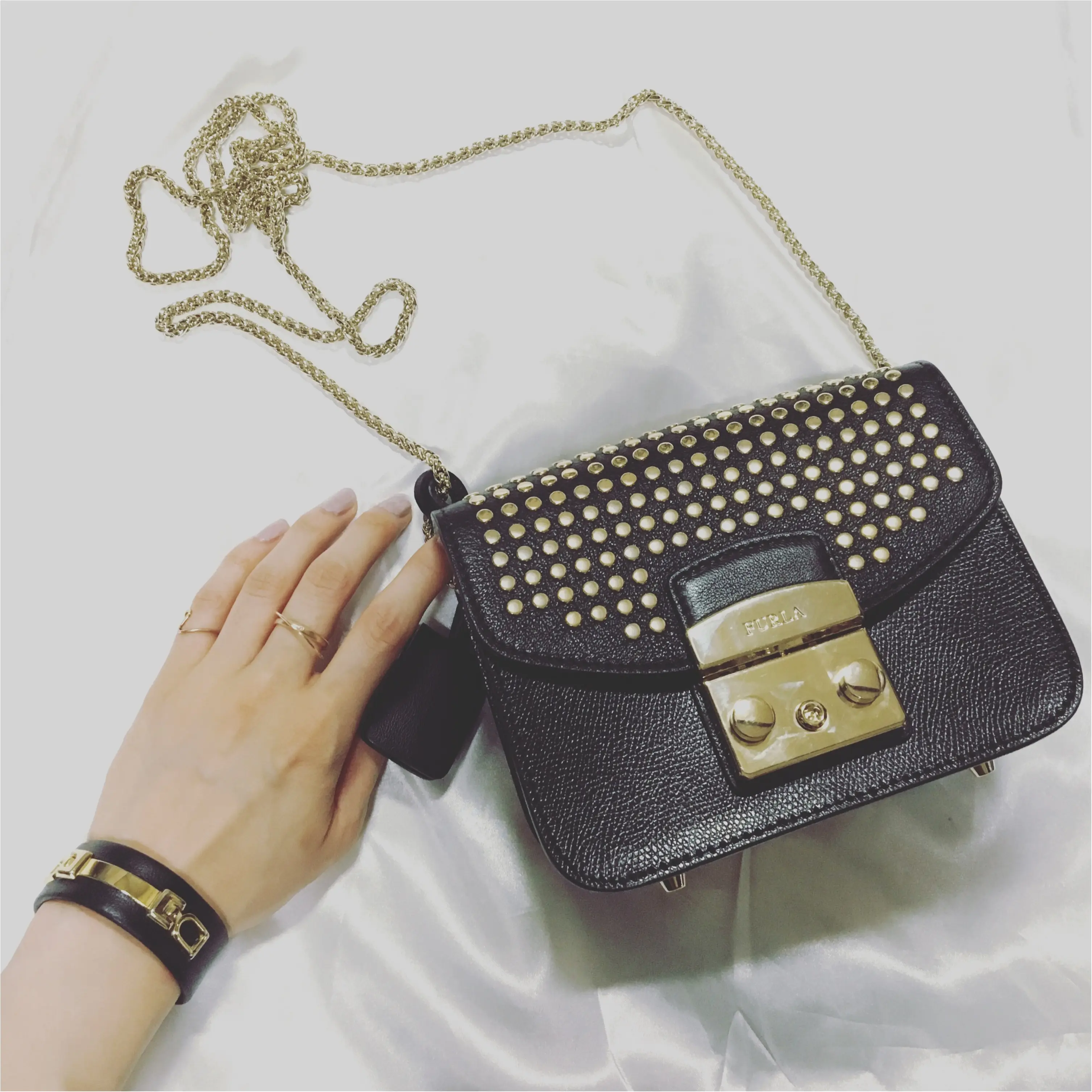 Coordinate...ガウンを着まわし!小物は黒とゴールドで引き締めて☺︎_2