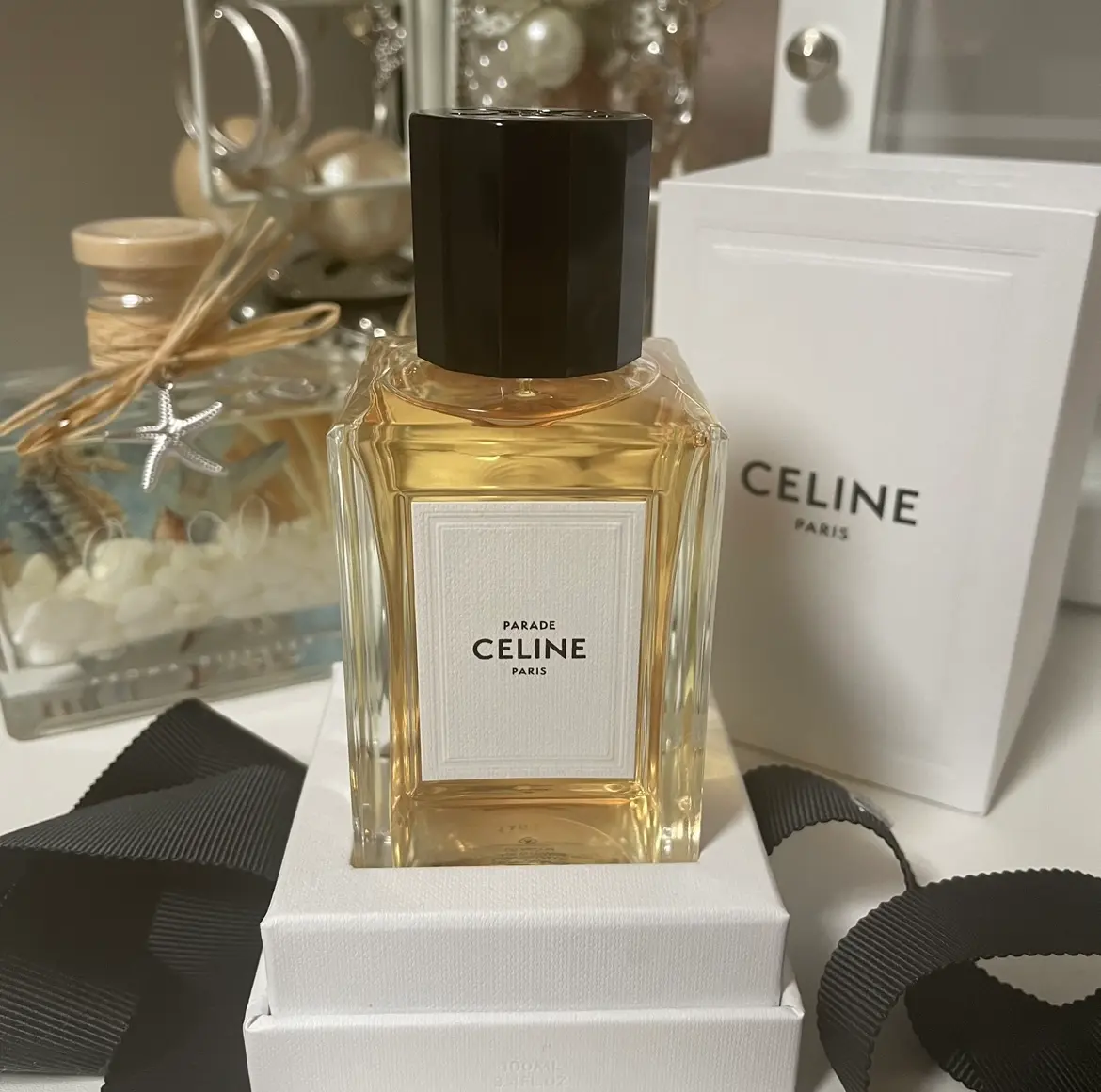 【CELINE オードパルファム PARADE】自分へのご褒美にはとびきり素敵な香りを。_2